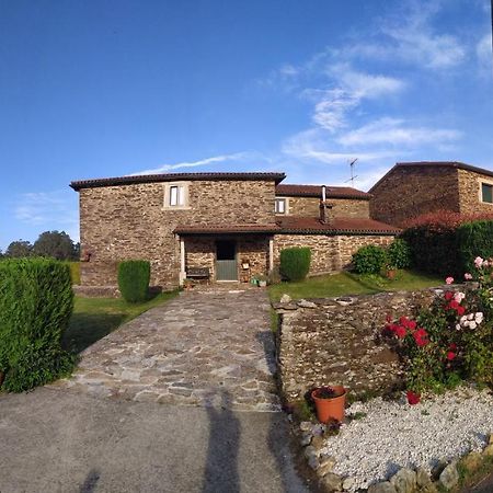 Casa O Castelo En Touro Villa Exterior photo